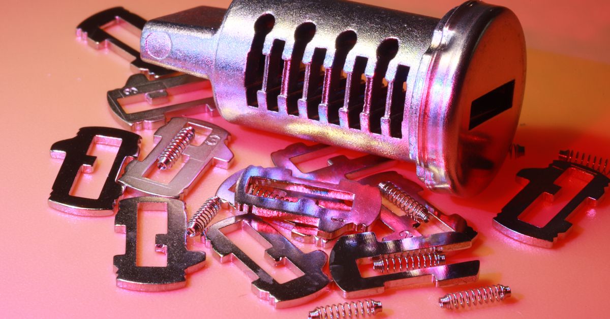 locksmith service technician — Bushwick NY Locksmith